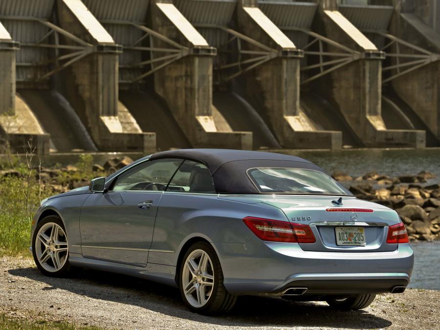  Mercedes-Benz E550 Cabriolet 2010 года  (фото 20 из 21)
